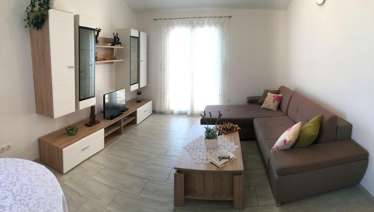 Apartment Marica Posedarje Exterior foto